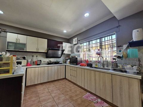 6c8a42a3-100c-4fca-9d10-dd461fb3f36f