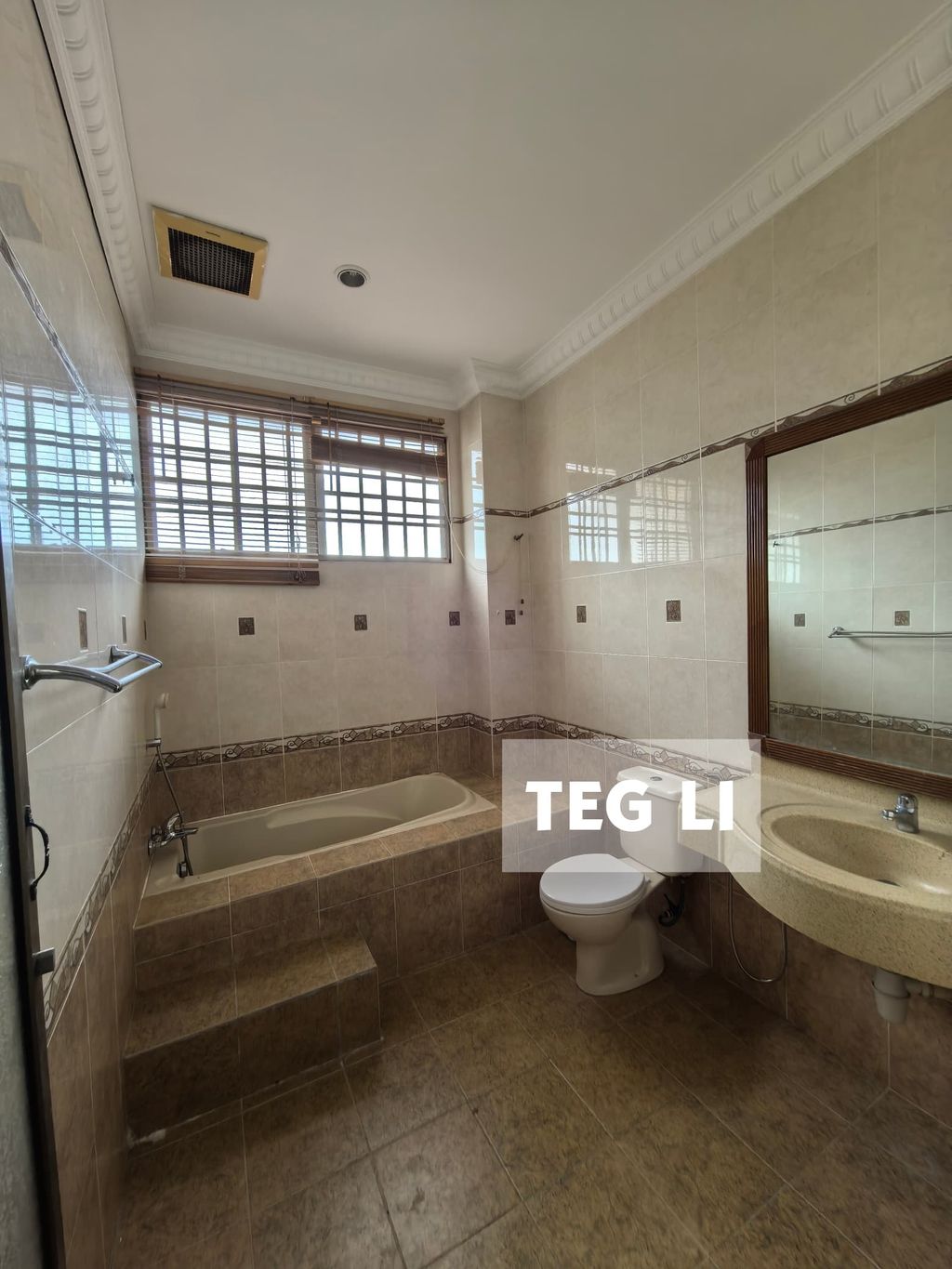 WhatsApp Image 2024-09-07 at 12.30.45 PM (2)