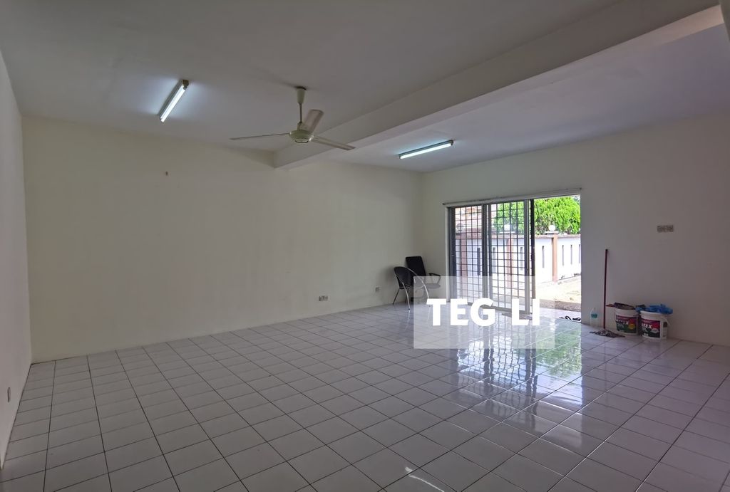 WhatsApp Image 2024-10-03 at 9.34.29 PM