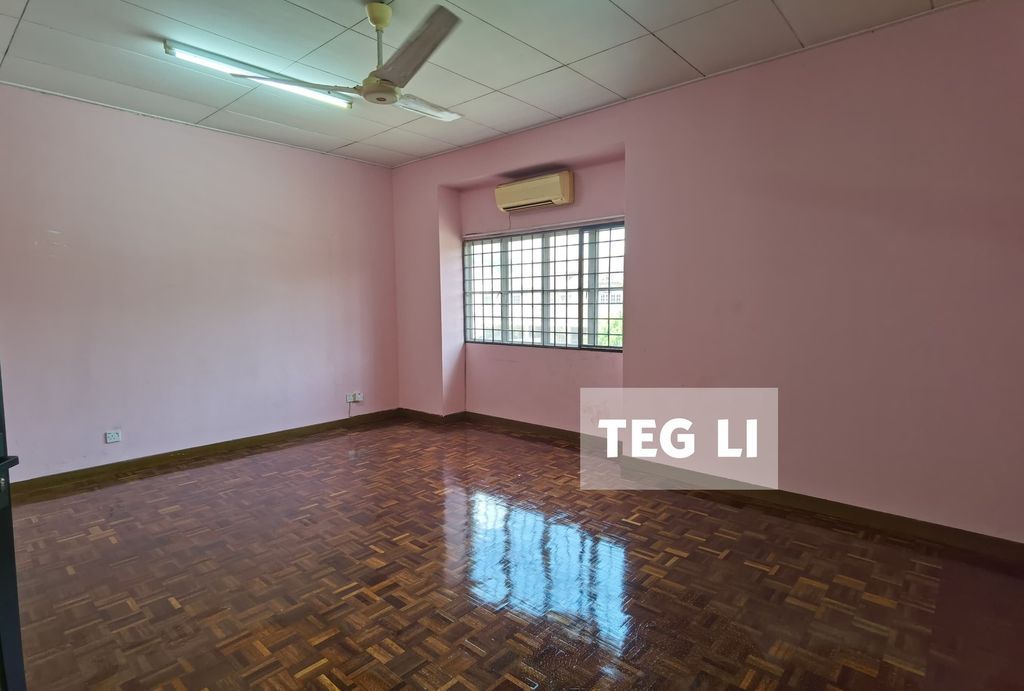 WhatsApp Image 2024-10-03 at 9.34.27 PM (1)