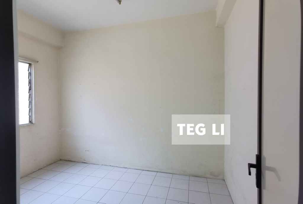 WhatsApp Image 2024-10-03 at 9.34.28 PM