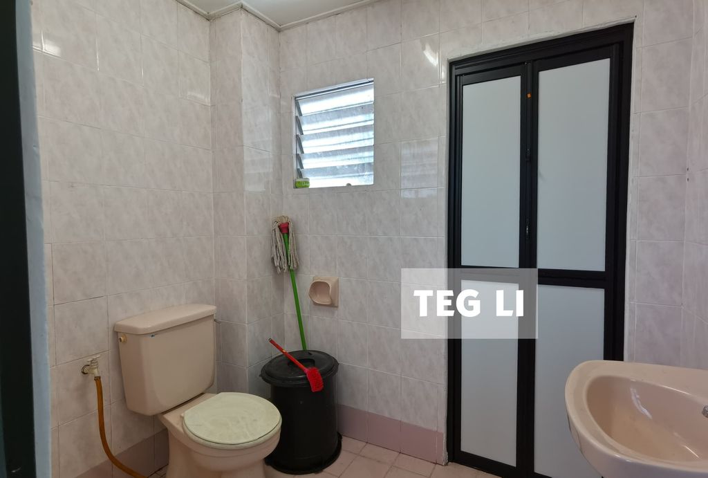 WhatsApp Image 2024-10-03 at 9.34.27 PM