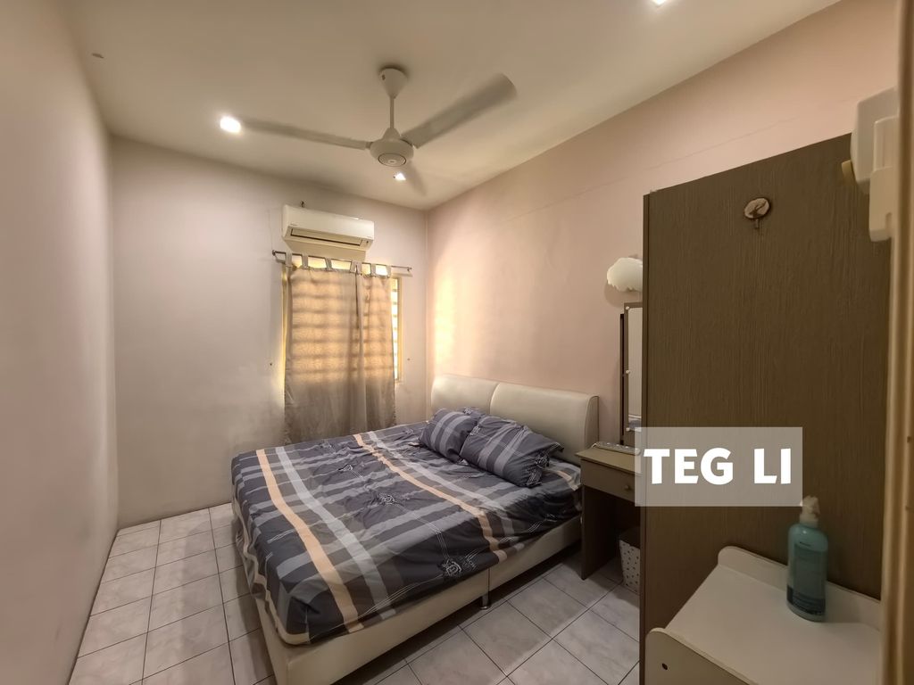 WhatsApp Image 2024-11-03 at 10.25.05 PM