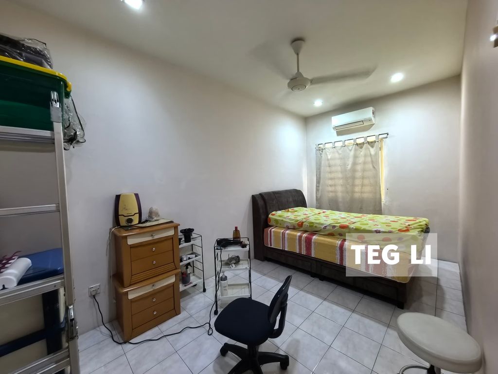 WhatsApp Image 2024-11-03 at 10.25.04 PM