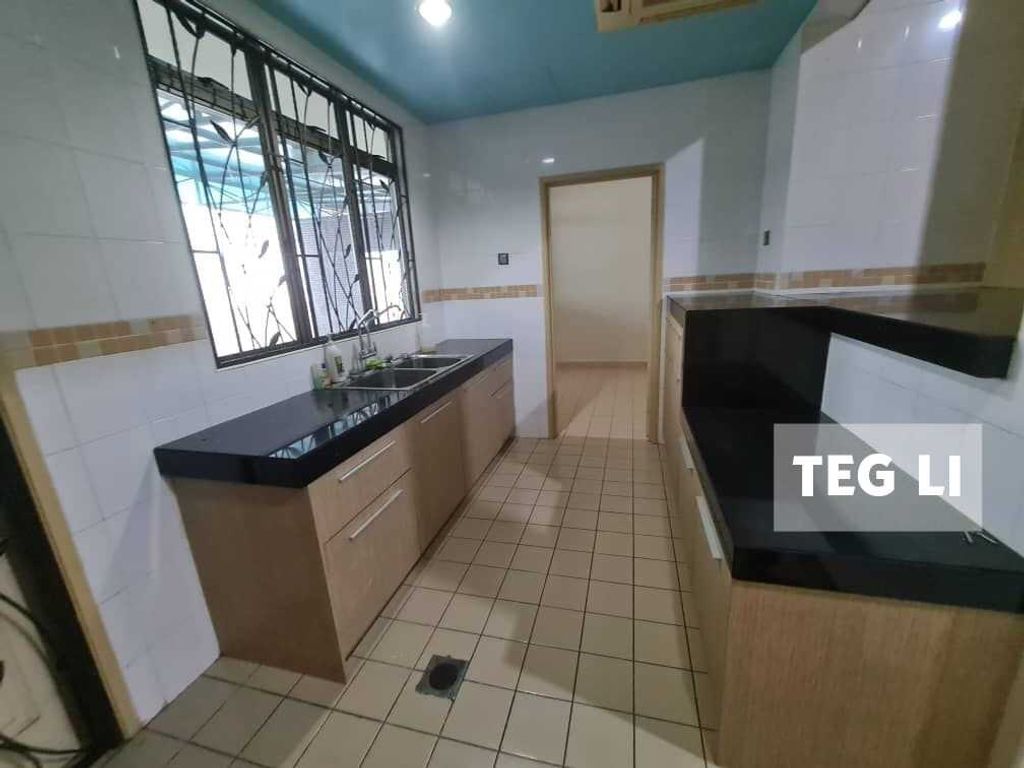 WhatsApp Image 2024-10-19 at 7.19.33 PM (1)