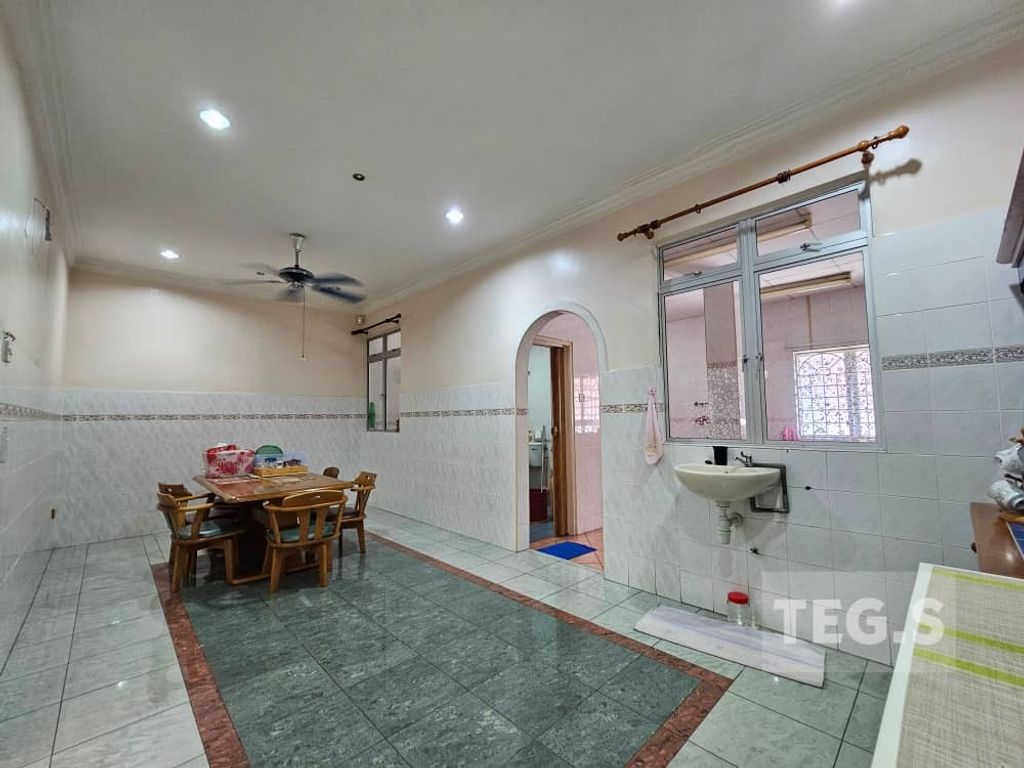 WhatsApp Image 2024-10-02 at 10.29.47 AM