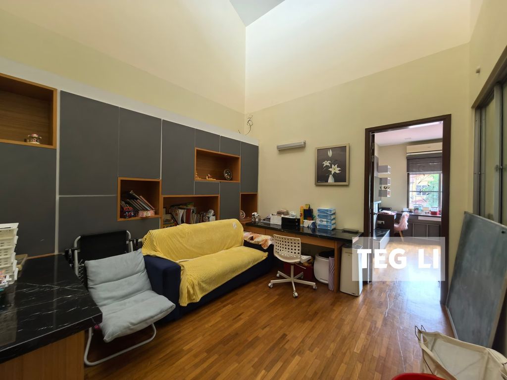 WhatsApp Image 2024-12-06 at 10.29.06 PM (2)