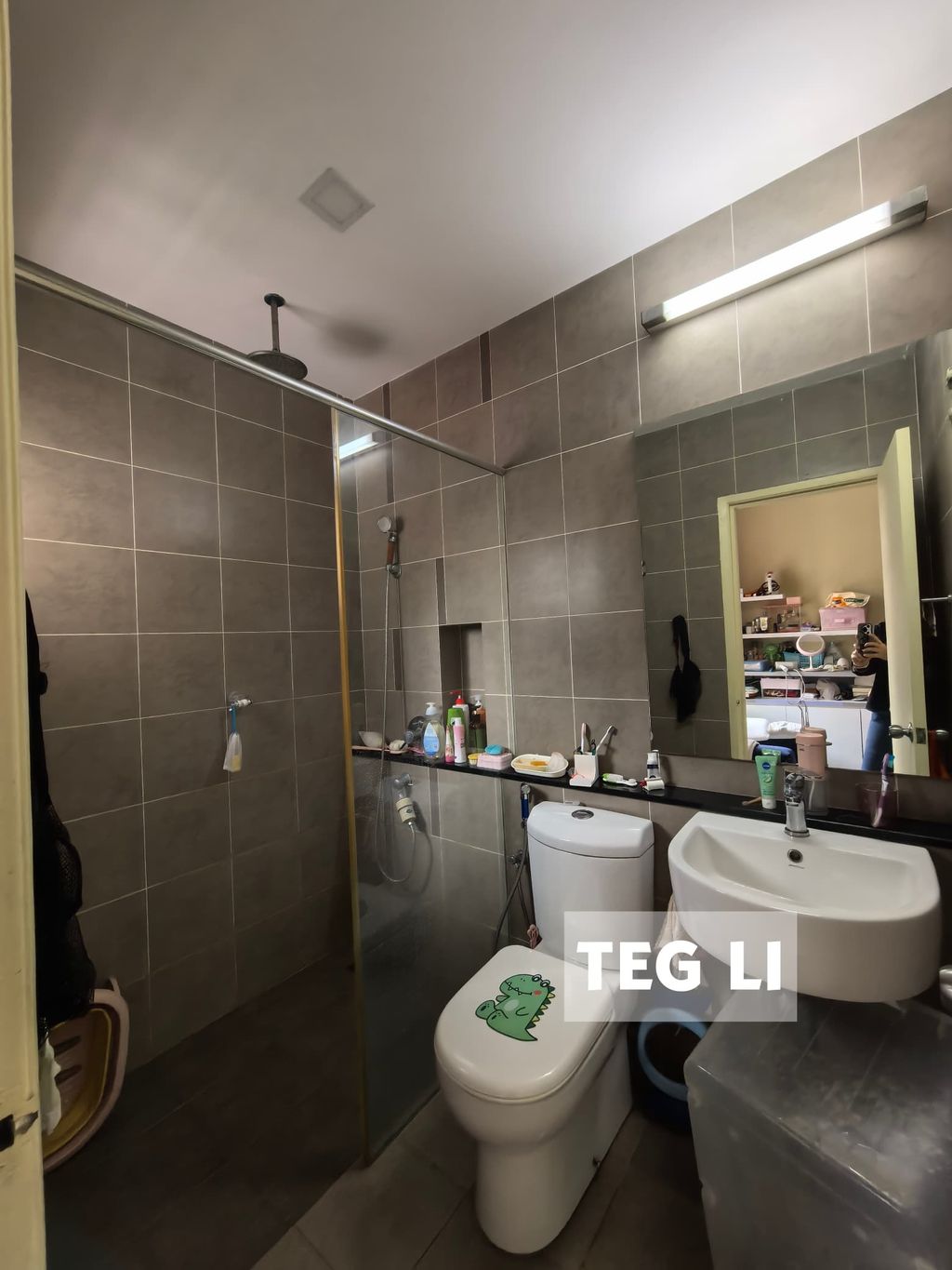 WhatsApp Image 2024-12-06 at 10.29.06 PM (1)