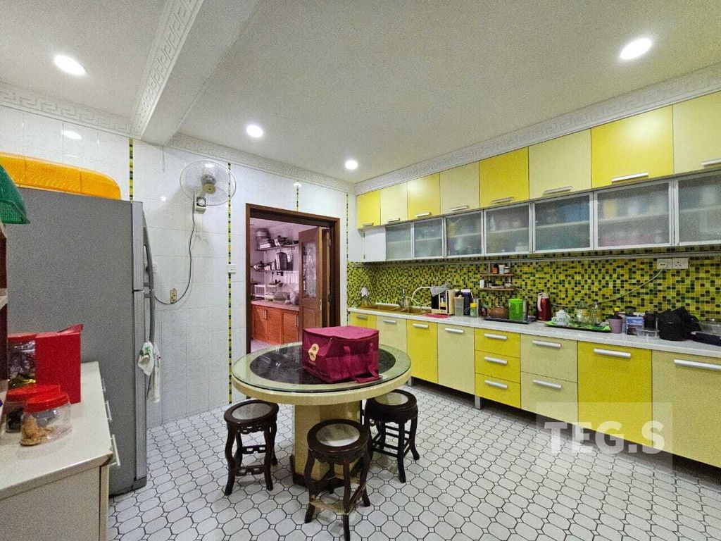 WhatsApp Image 2024-10-02 at 6.22.38 PM