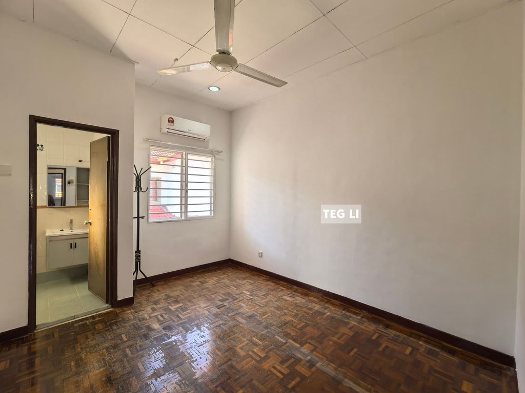 WhatsApp Image 2025-04-20 at 6.02.14 PM (3)