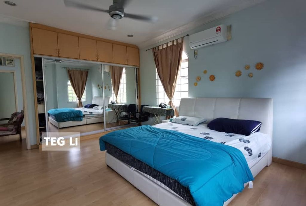 c7b0686e-df89-42fa-967f-7b5ab85d2c82