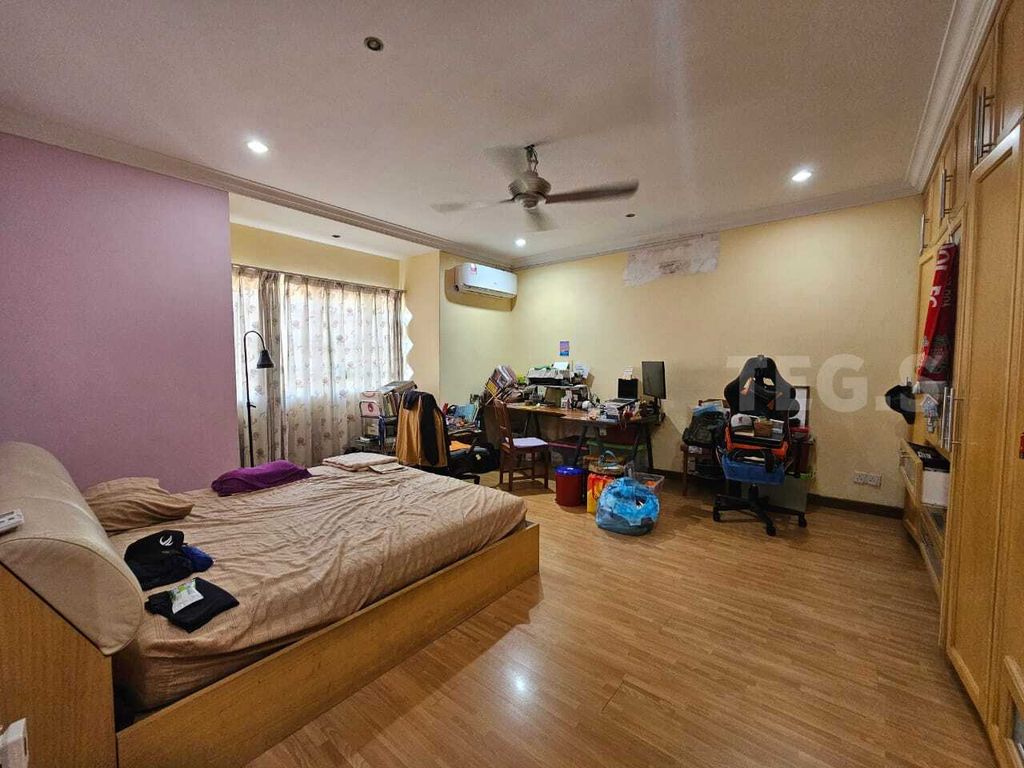 WhatsApp Image 2025-05-02 at 6.44.33 PM