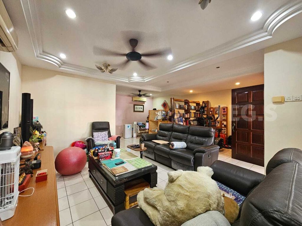 WhatsApp Image 2025-05-02 at 6.44.31 PM