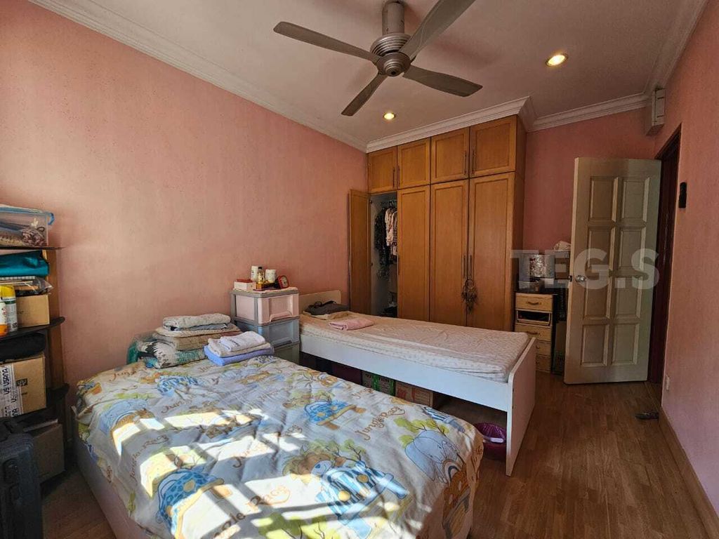 WhatsApp Image 2025-05-02 at 6.44.33 PM (1)