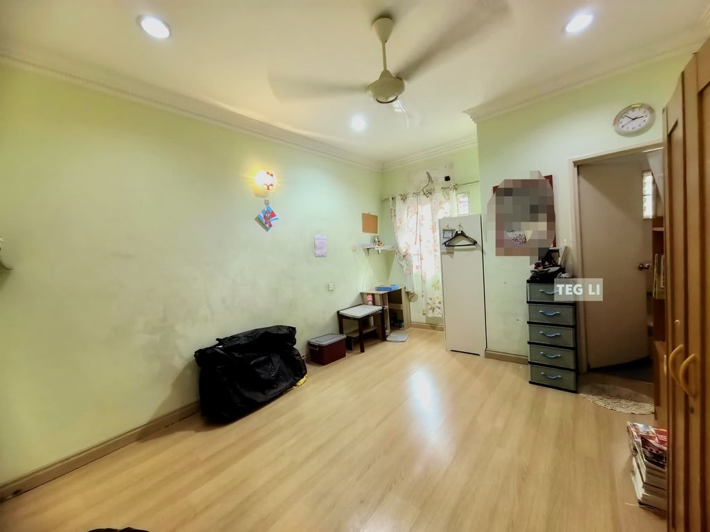 WhatsApp Image 2025-04-19 at 11.01.35 AM