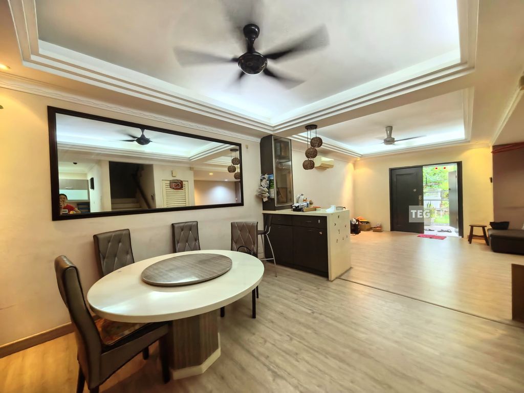 WhatsApp Image 2025-04-19 at 11.01.40 AM