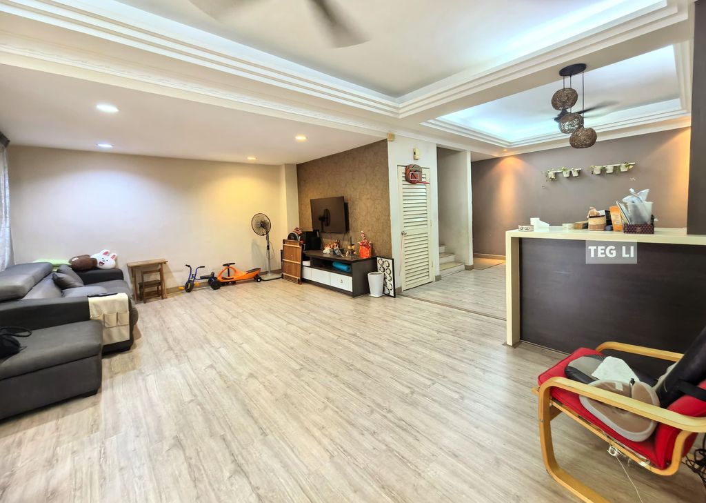 WhatsApp Image 2025-04-19 at 11.01.41 AM (1)