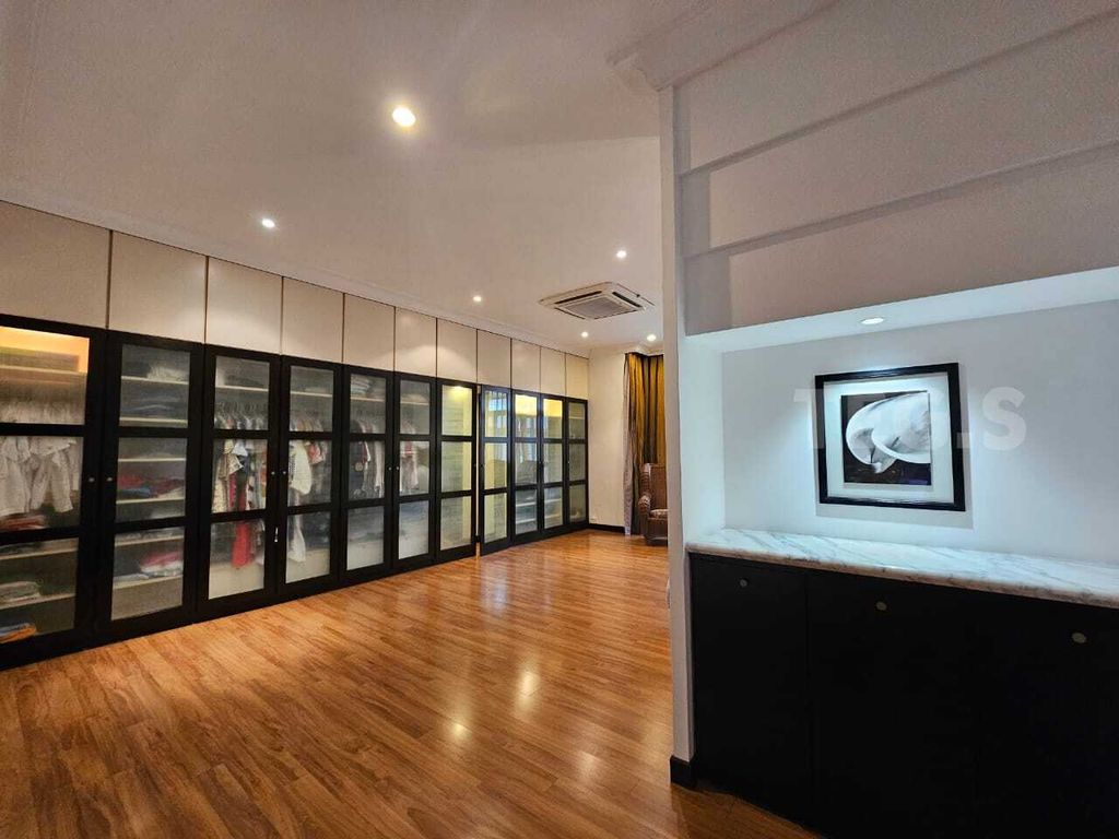 WhatsApp Image 2025-05-04 at 6.01.29 PM (1)