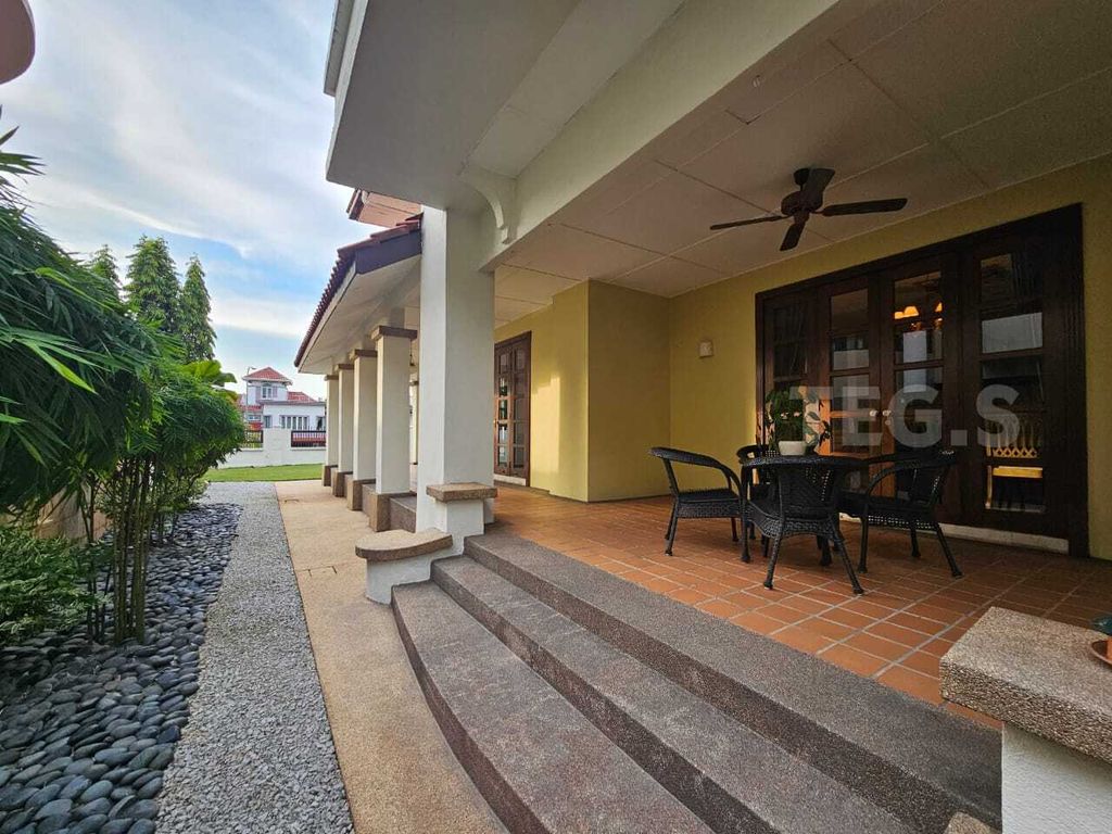 WhatsApp Image 2025-05-04 at 6.01.26 PM