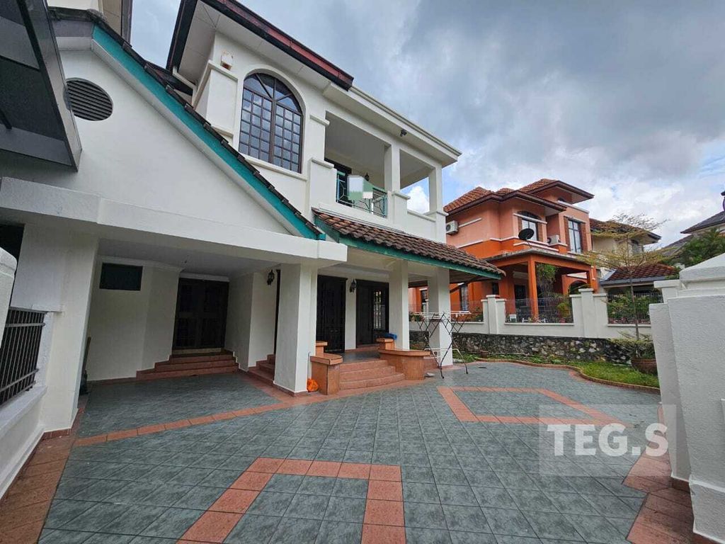 WhatsApp Image 2025-04-28 at 12.33.49 AM