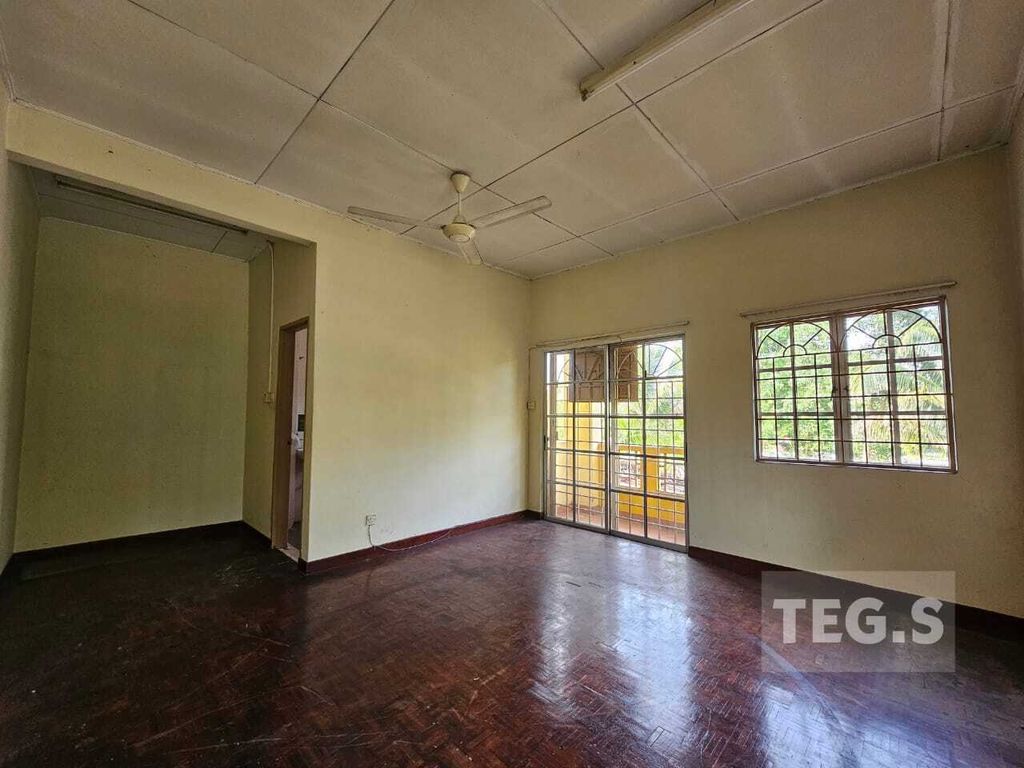 WhatsApp Image 2025-05-05 at 11.58.24 PM (1)