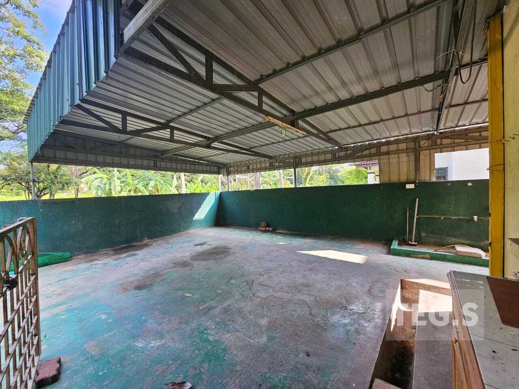 WhatsApp Image 2025-05-05 at 11.58.25 PM