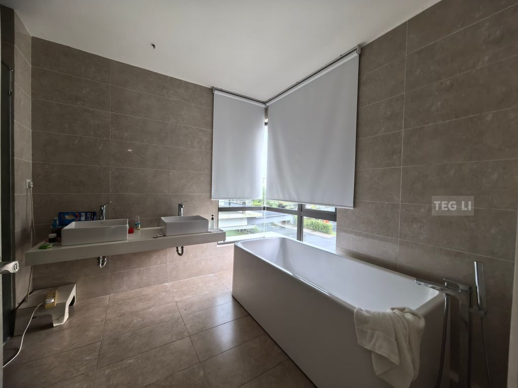 WhatsApp Image 2025-05-03 at 11.02.36 PM (2)