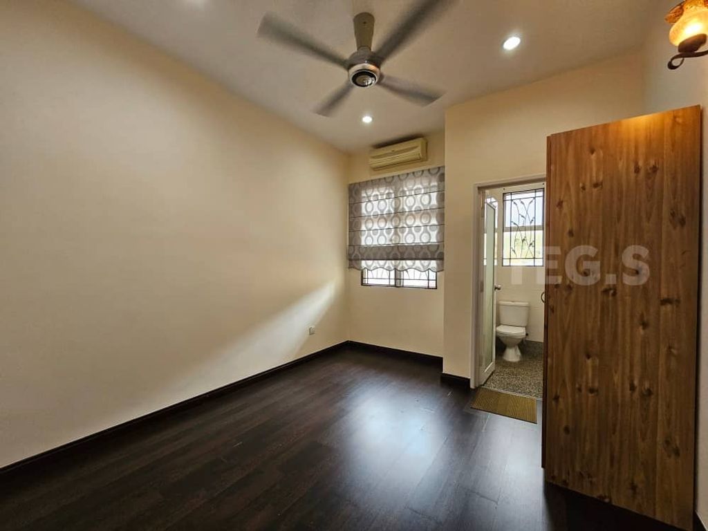 WhatsApp Image 2025-04-28 at 12.33.56 PM