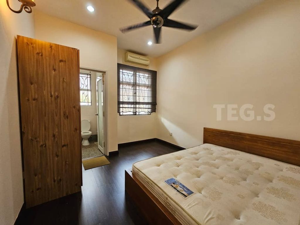 WhatsApp Image 2025-04-28 at 12.33.57 PM