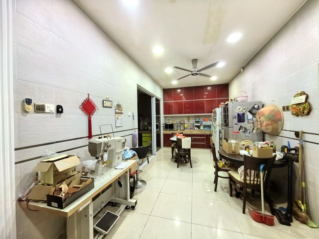 WhatsApp Image 2025-05-03 at 10.22.28 PM (2)