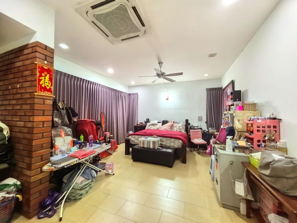 WhatsApp Image 2025-05-03 at 10.22.27 PM