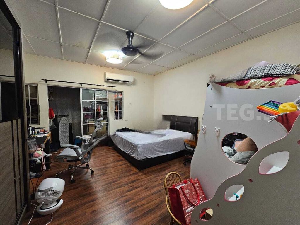 WhatsApp Image 2025-04-29 at 12.18.30 AM