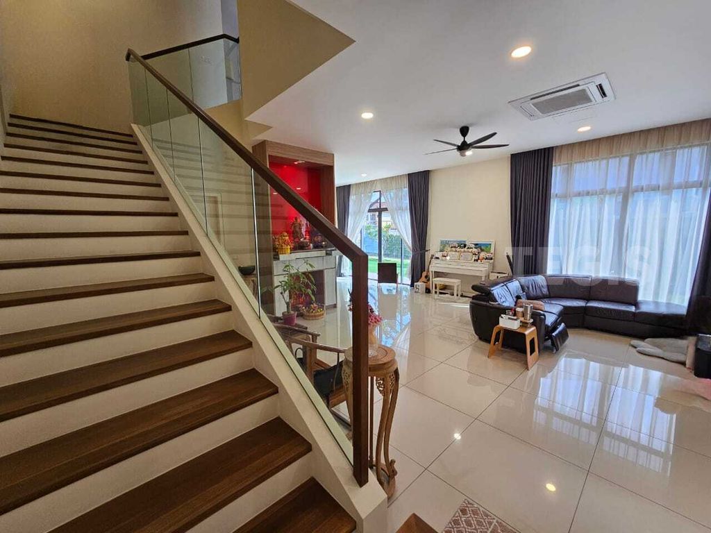 WhatsApp Image 2025-04-29 at 12.06.29 AM