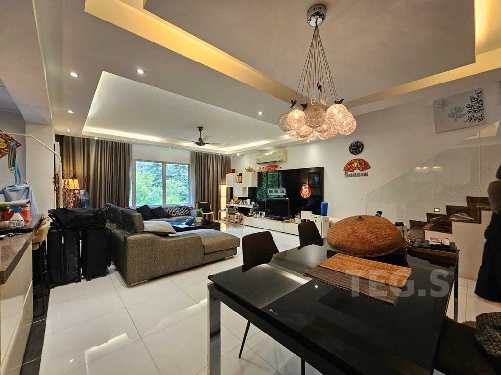 WhatsApp Image 2025-04-23 at 5.39.32 PM