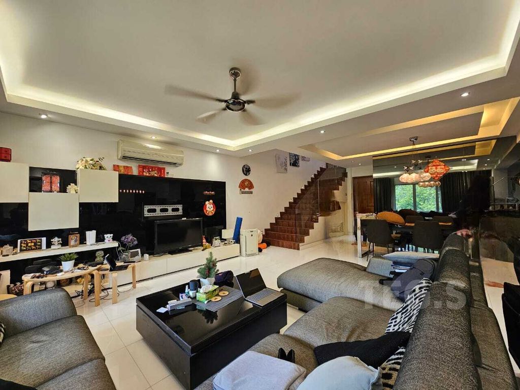 WhatsApp Image 2025-04-23 at 5.39.32 PM (1)