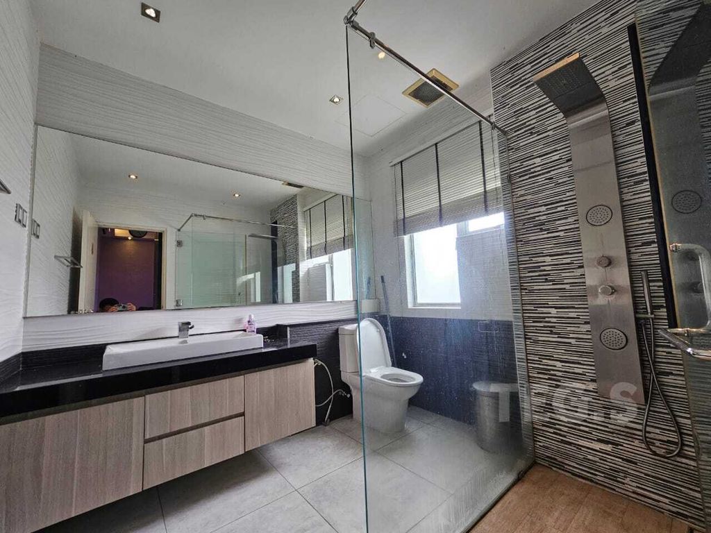 WhatsApp Image 2025-04-23 at 5.39.35 PM