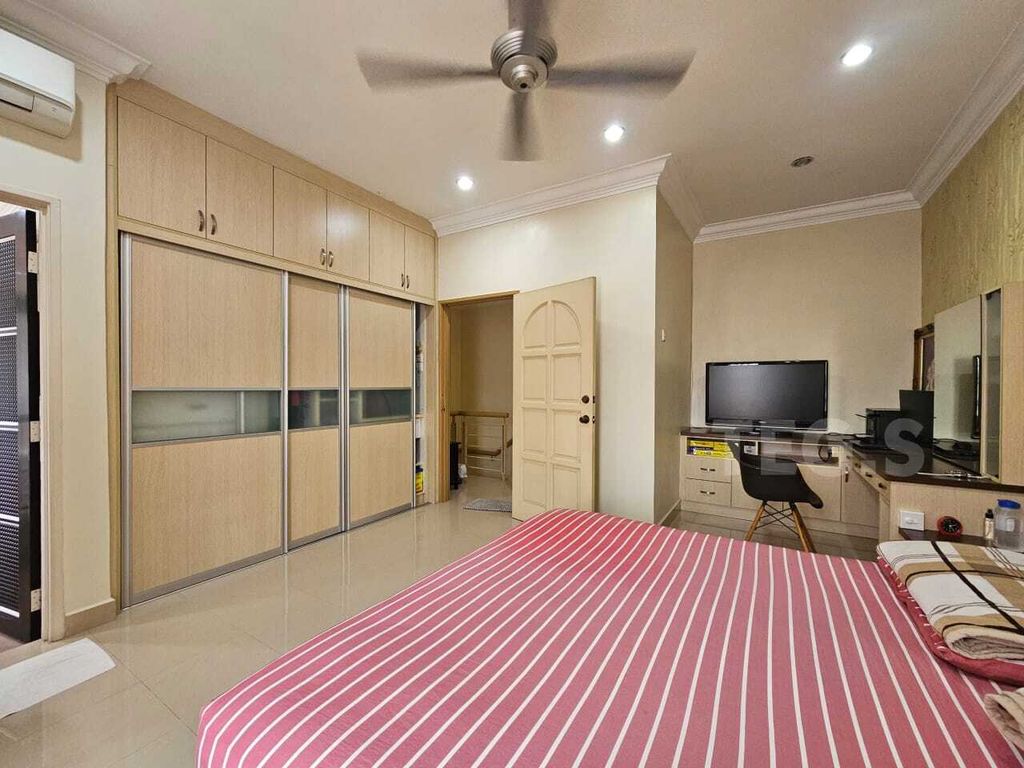 WhatsApp Image 2025-04-19 at 10.59.00 AM