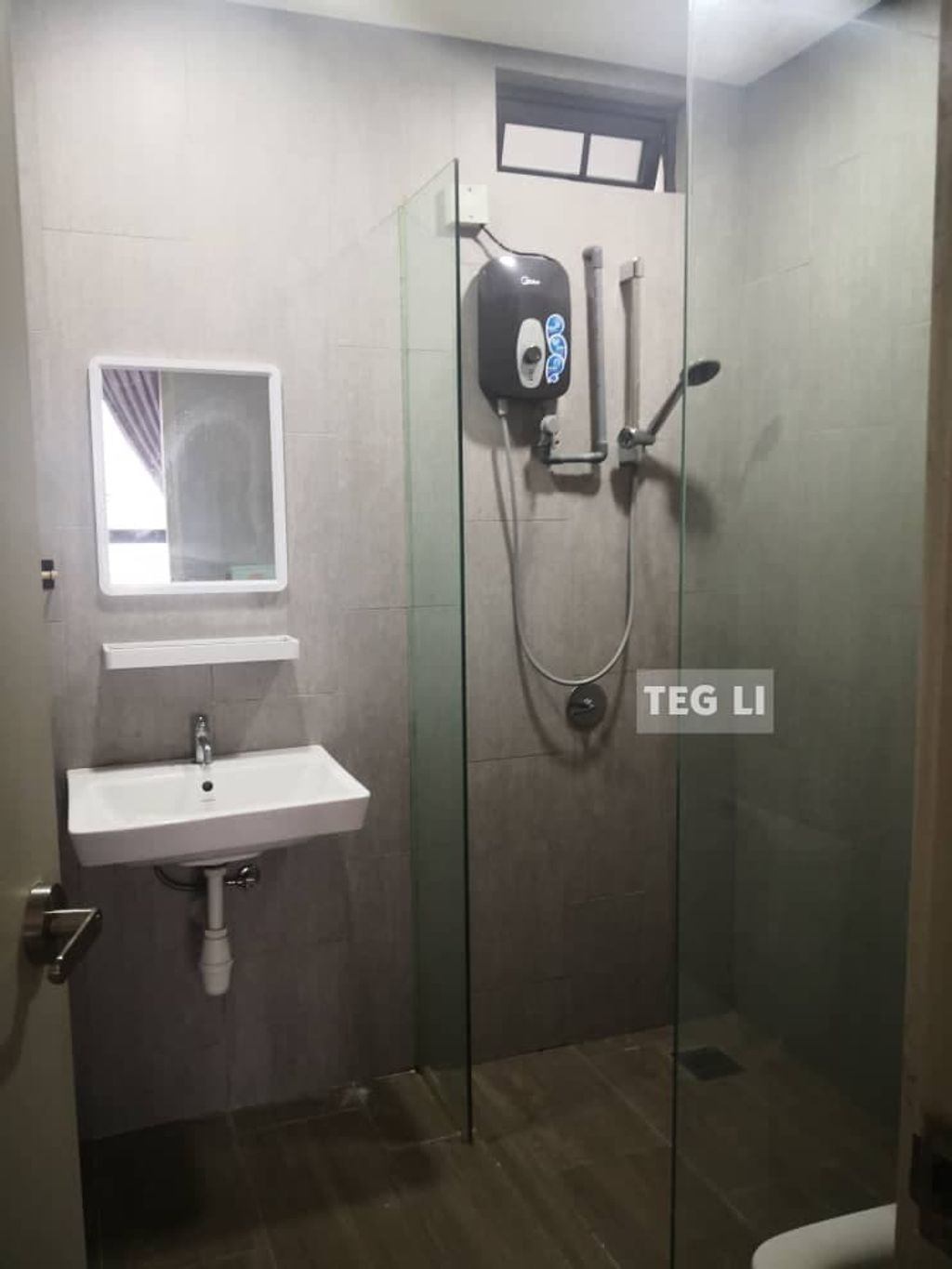 WhatsApp Image 2025-04-15 at 6.49.17 PM (5)