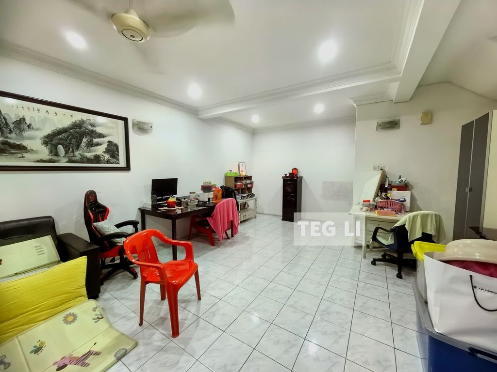 WhatsApp Image 2025-03-23 at 1.34.33 PM (1)