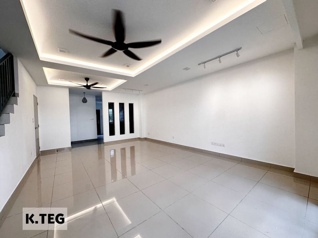 WhatsApp Image 2025-05-10 at 10.12.52 AM (1)