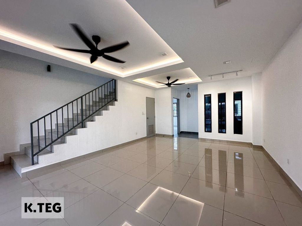 WhatsApp Image 2025-05-10 at 10.12.47 AM