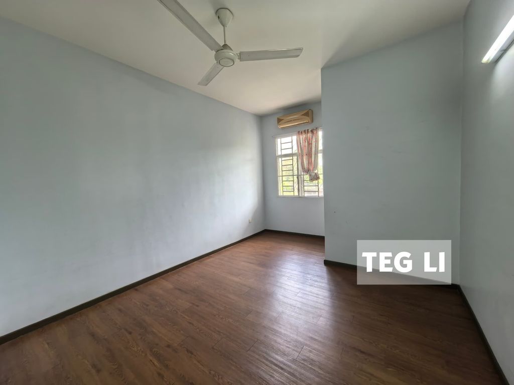 WhatsApp Image 2024-12-12 at 12.52.49 AM (1)