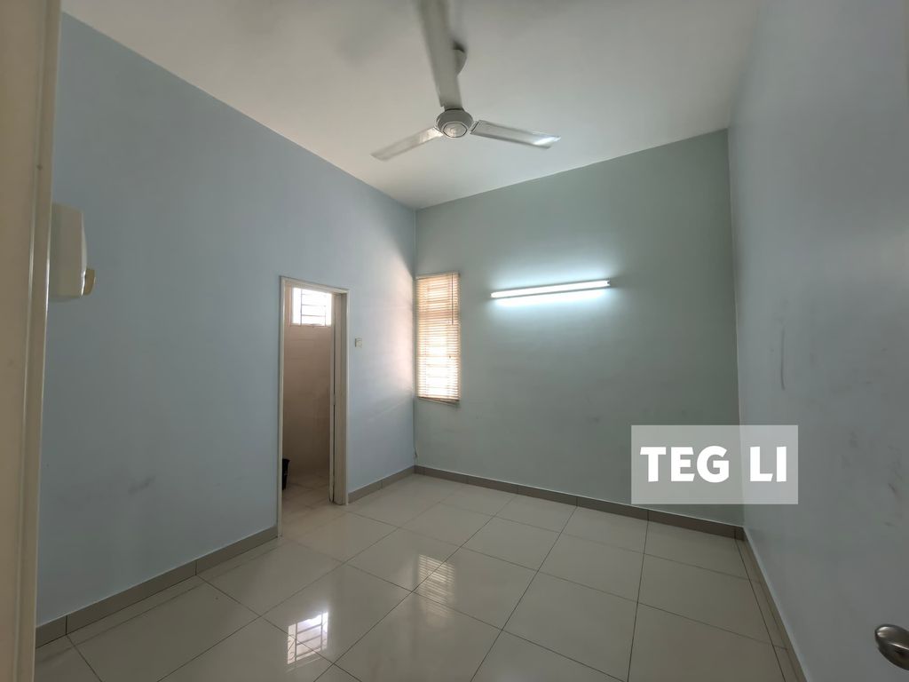 WhatsApp Image 2024-12-12 at 12.52.50 AM