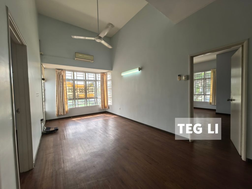 WhatsApp Image 2024-12-12 at 12.52.49 AM (2)