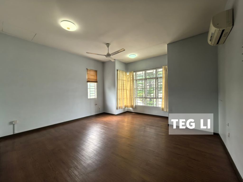 WhatsApp Image 2024-12-12 at 12.52.48 AM (1)