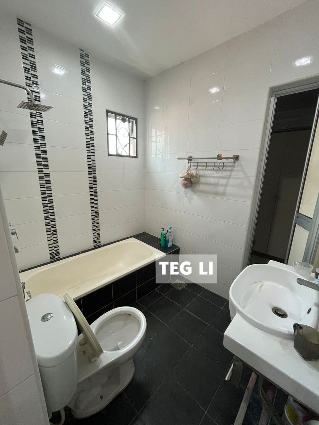 WhatsApp Image 2025-04-19 at 11.00.38 AM