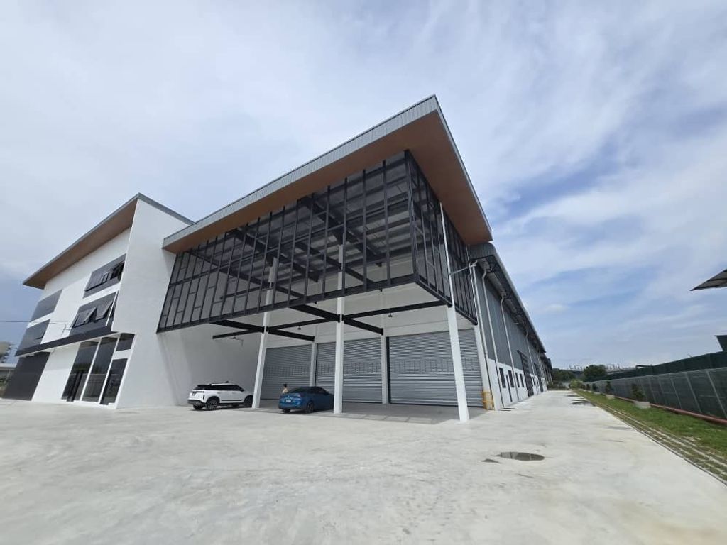 photo_2025-05-26_17-26-51