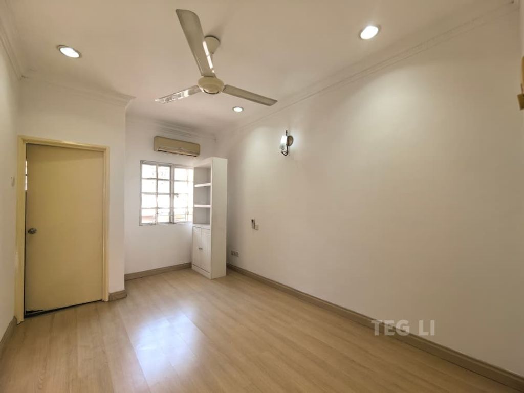 WhatsApp Image 2025-11-07 at 2.14.47 PM (1)