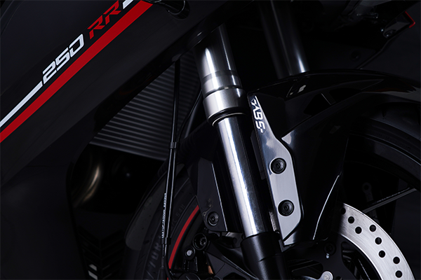 UPSIDE DOWN TELESCOPIC FORKS