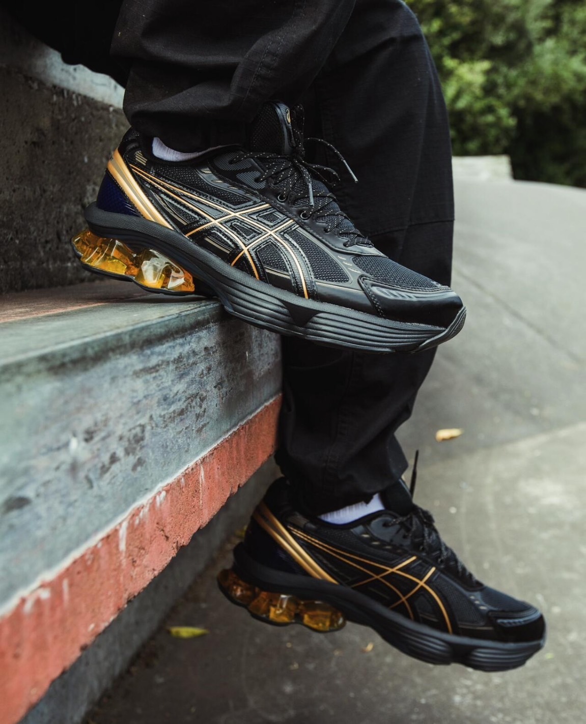 asics GEL-Kinetic fluent ブラック/ゴールド BUY Asics Gel-Kinetic Fluent Black / Gold | Kixify Marketplace